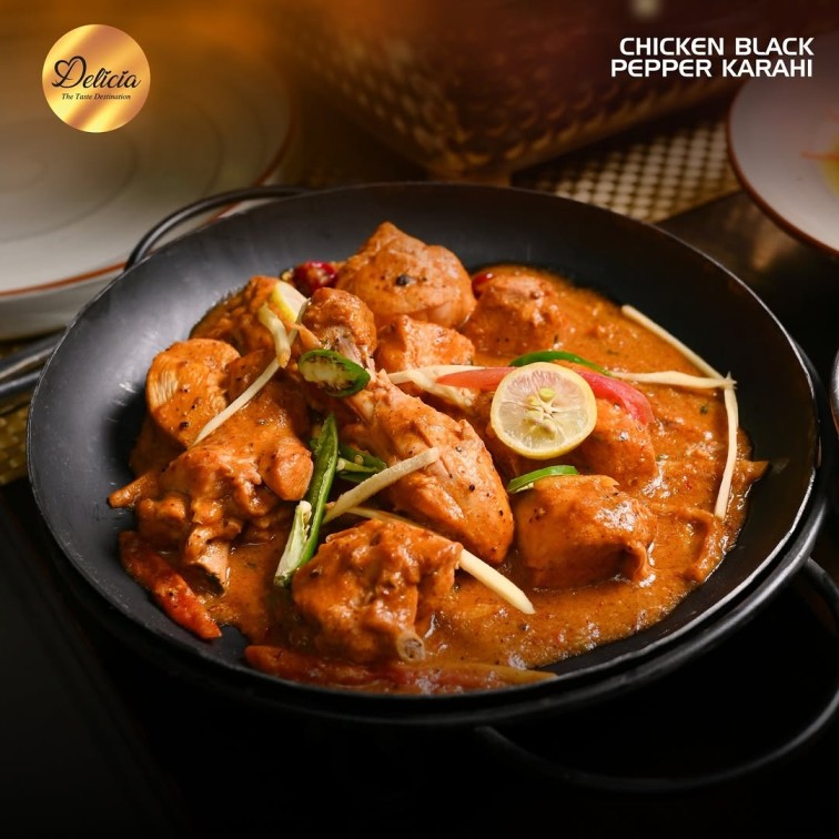 CHICKEN KARAHI BLACK PEPPER