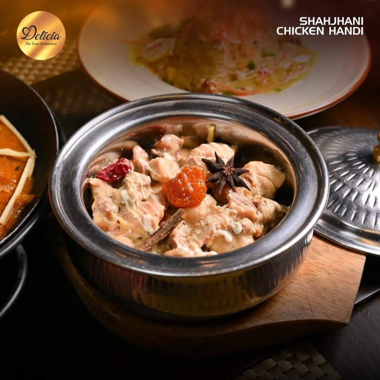 SHAHJAHNI CHICKEN HANDI