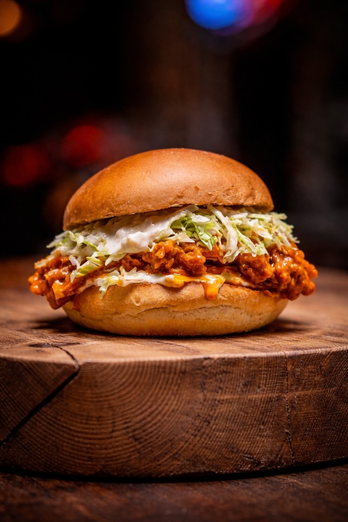 TURKISH CHICKEN BAR-B-Q BURGER